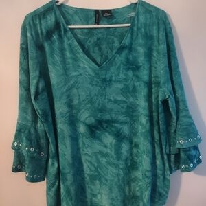 New Directions Elegant Green Women's Top.  PXL